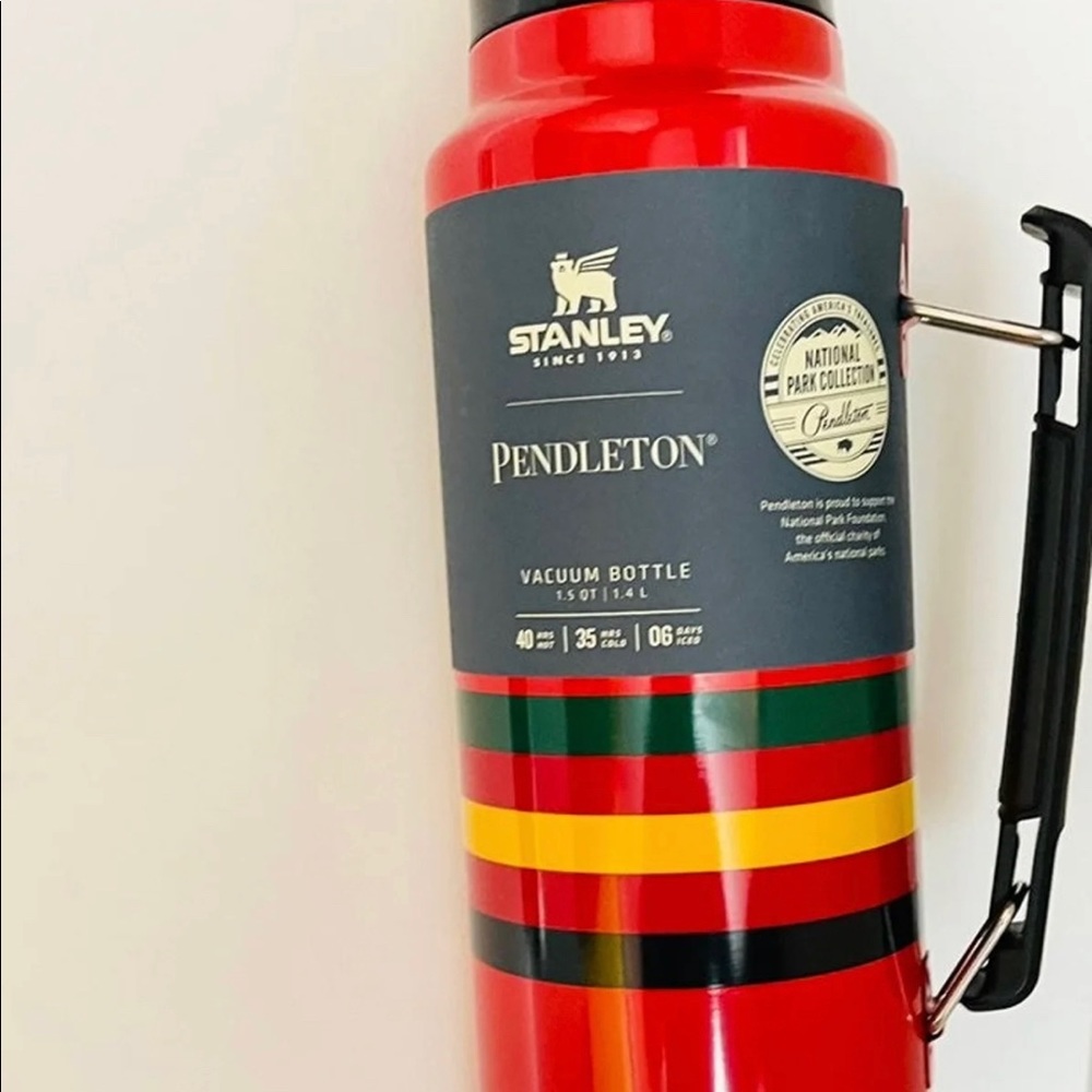 Pendleton Stanley Stainless bottle 1.5 qt - Picture 3 of 3